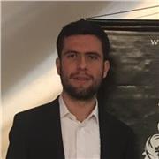 Economista de la Universidad de los Andes, ofrezco clases en temas de la carrera en general